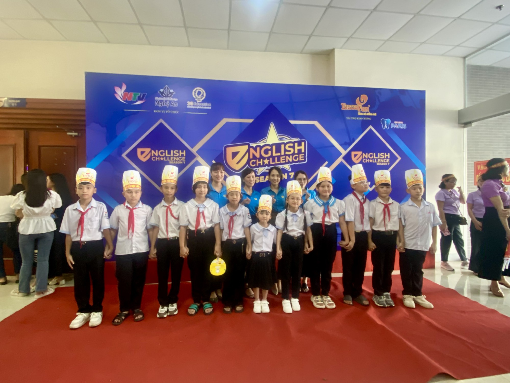 21 Học sinh nhà trường tại sân chơi English Challenge do Đài truyền hình Nghệ An tổ chức