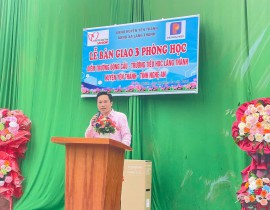 Lễ bàn giao phòng học
